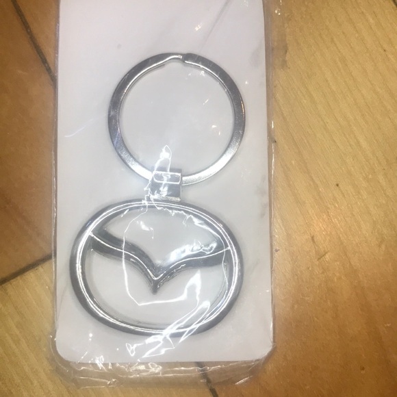 NEW MAZDA logo 3D Chrome/Metal Keychain &  Ring - Picture 3 of 4